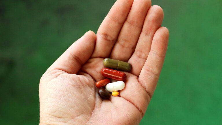 Divers médicaments | © pixabay