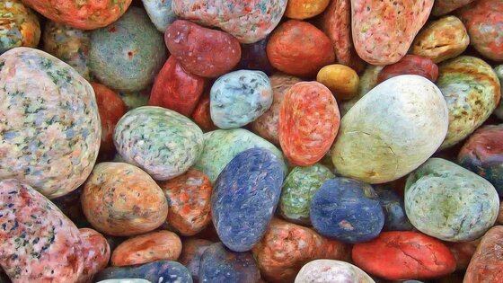 Unterschiedliche, farbige Steine | © pixabay